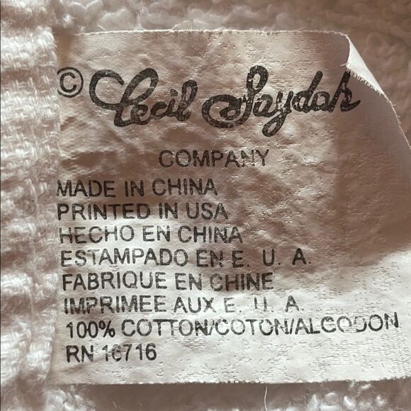 Festive Holiday Towels with Christmas Tree and Santa Design - Picture 7 of 10